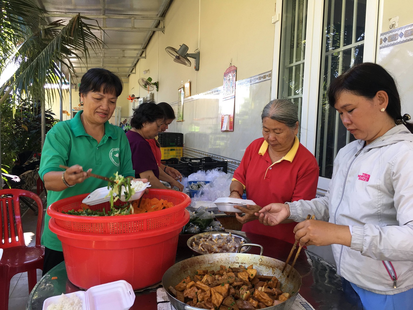 Nhiều mô hình học tập Bác từ sự đồng cảm với bệnh nhân nghèo